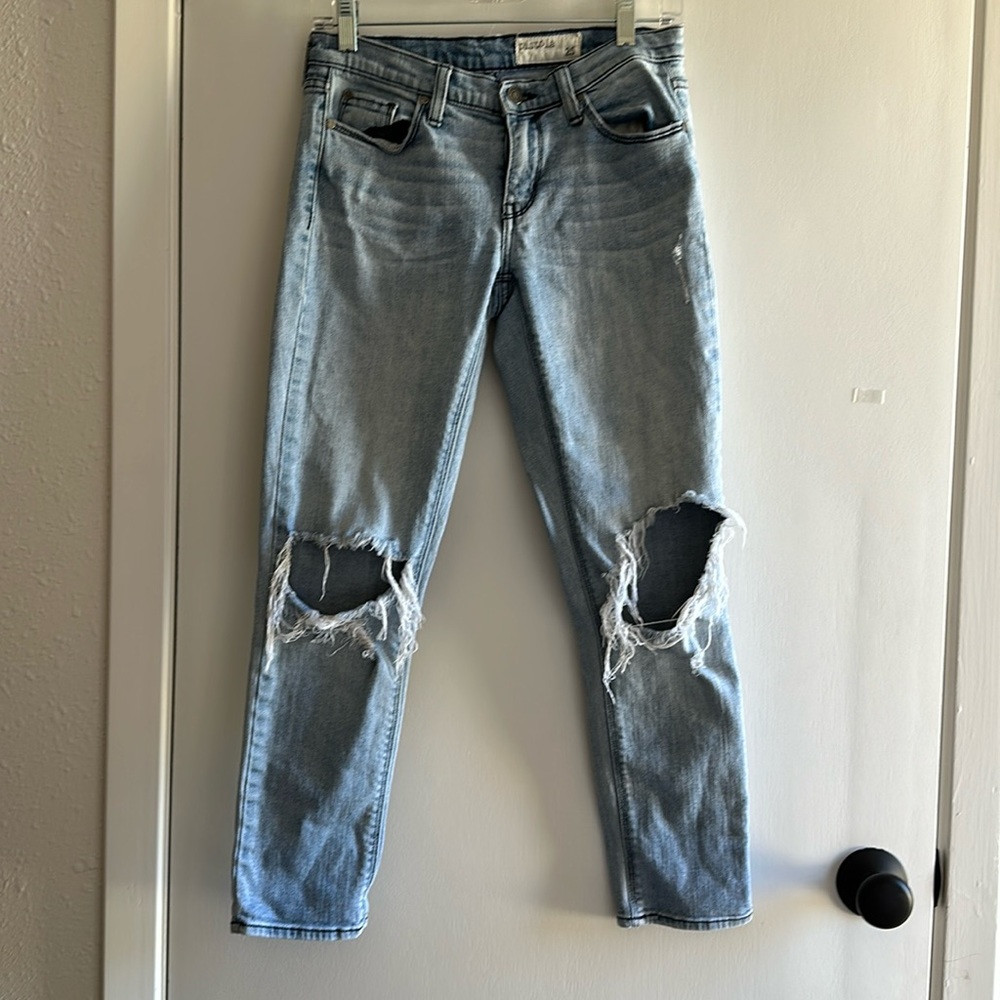 Pistola light wash, distressed denim